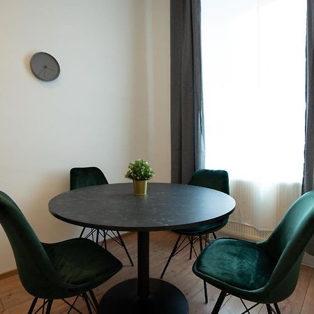 Lovely 1-Bedroom Apartment Next To Praterstern Viena Exterior foto
