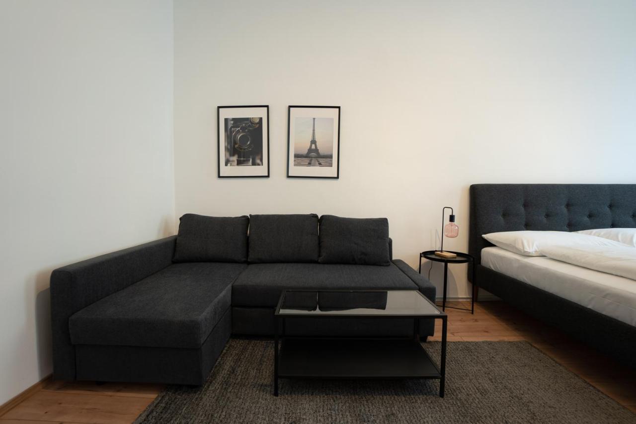 Lovely 1-Bedroom Apartment Next To Praterstern Viena Exterior foto