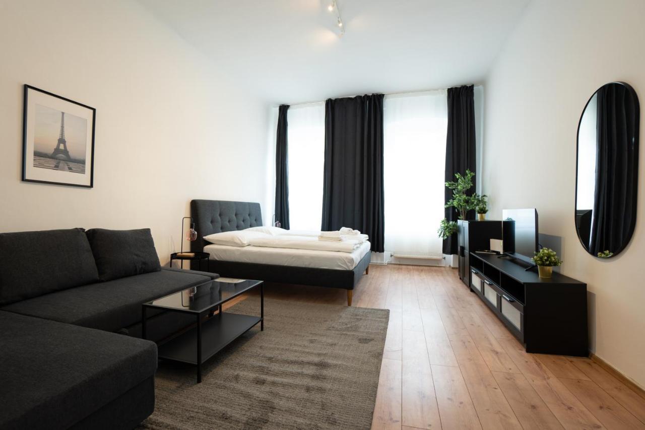 Lovely 1-Bedroom Apartment Next To Praterstern Viena Exterior foto