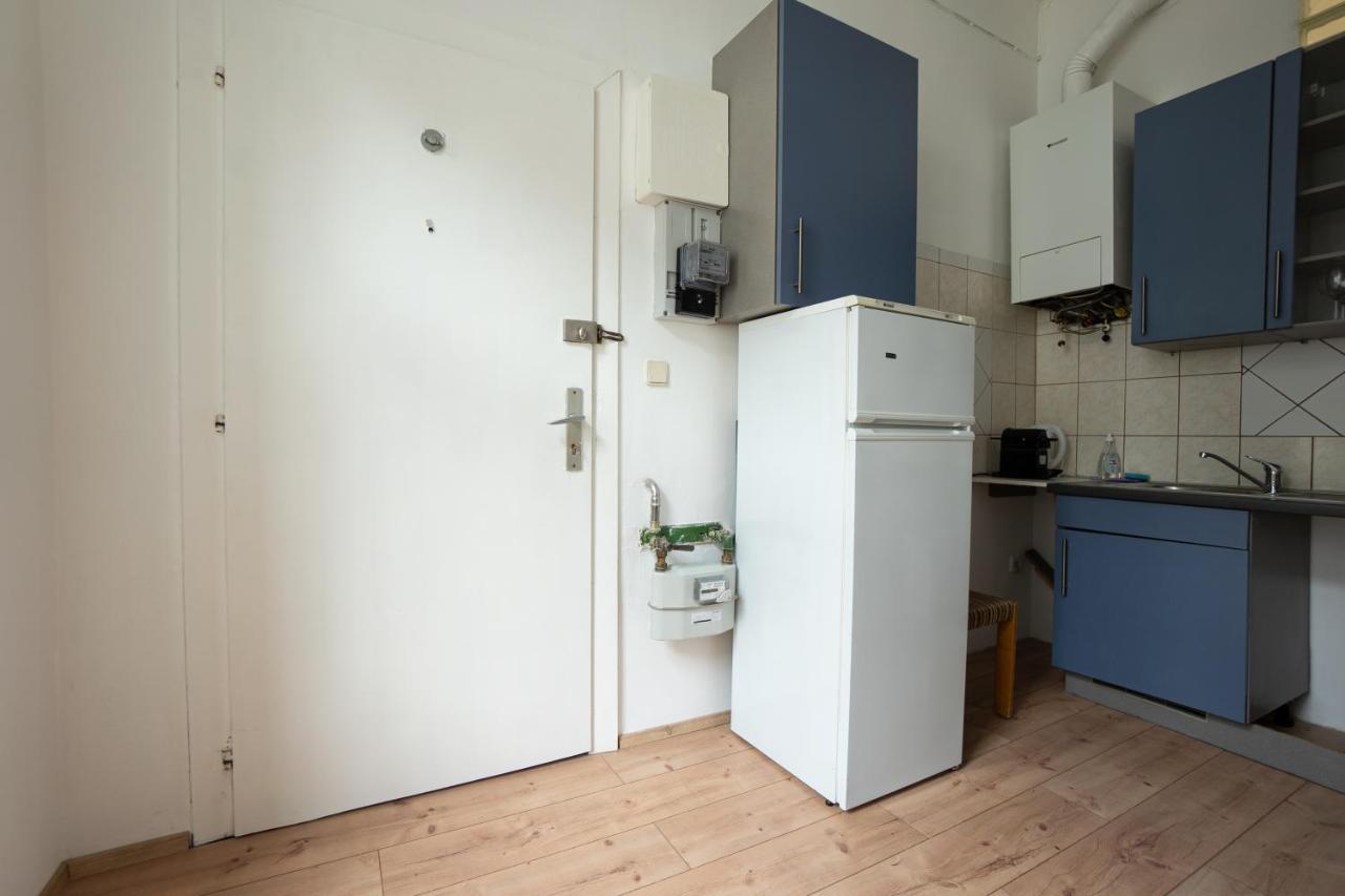Lovely 1-Bedroom Apartment Next To Praterstern Viena Exterior foto